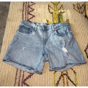 Levis Low Rise Shorts